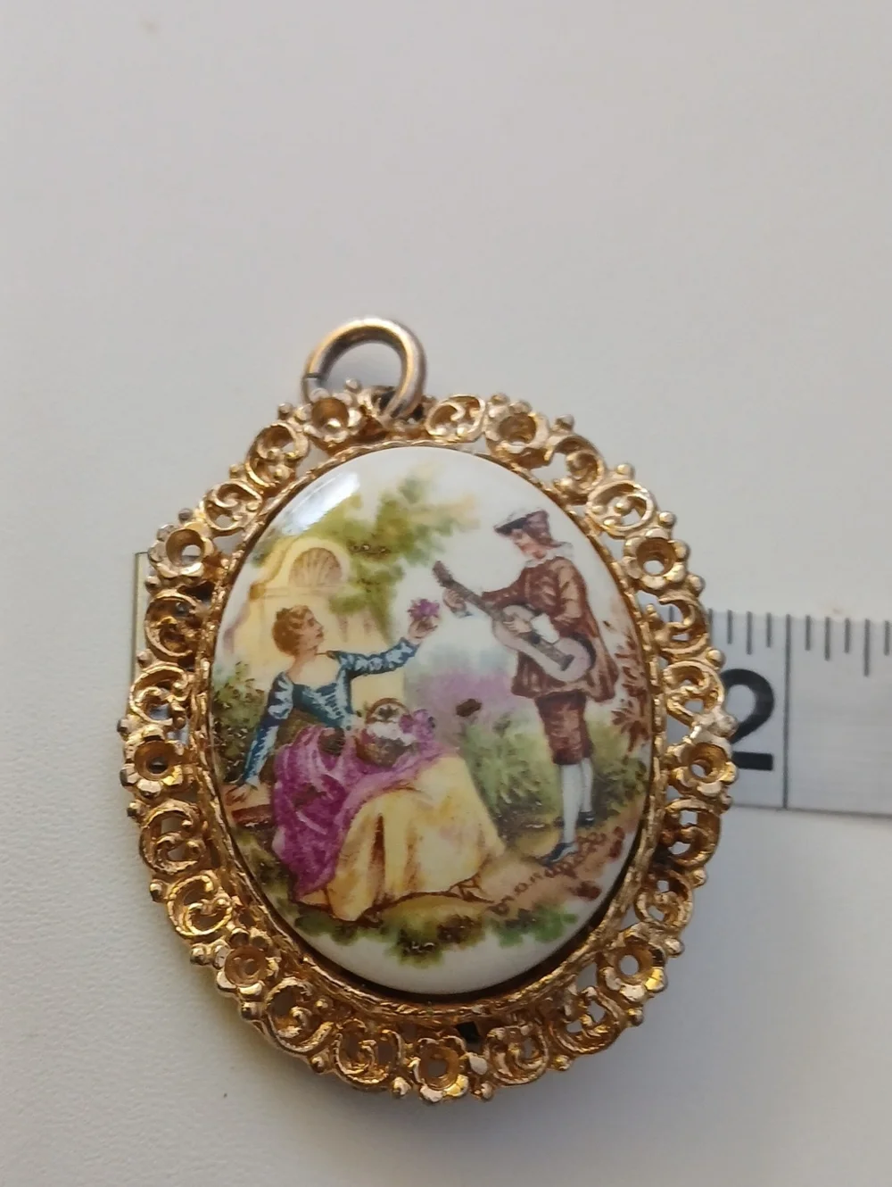Vintage Fragonard Courting Couple Gold-Tone Porcelain Brooch/Pendant